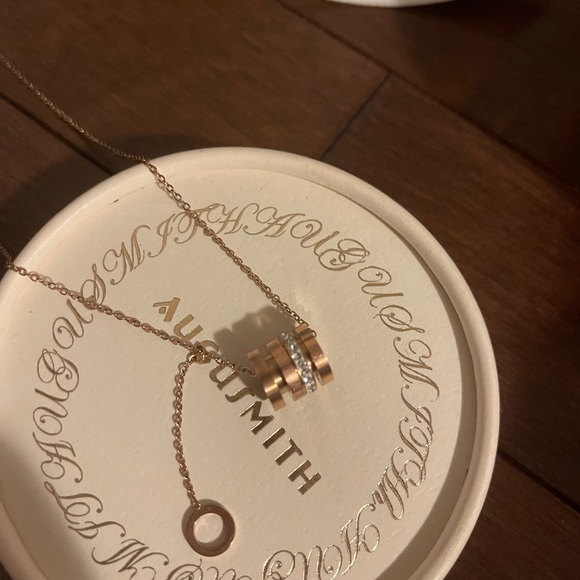 Necklace - Picture 3 of 4